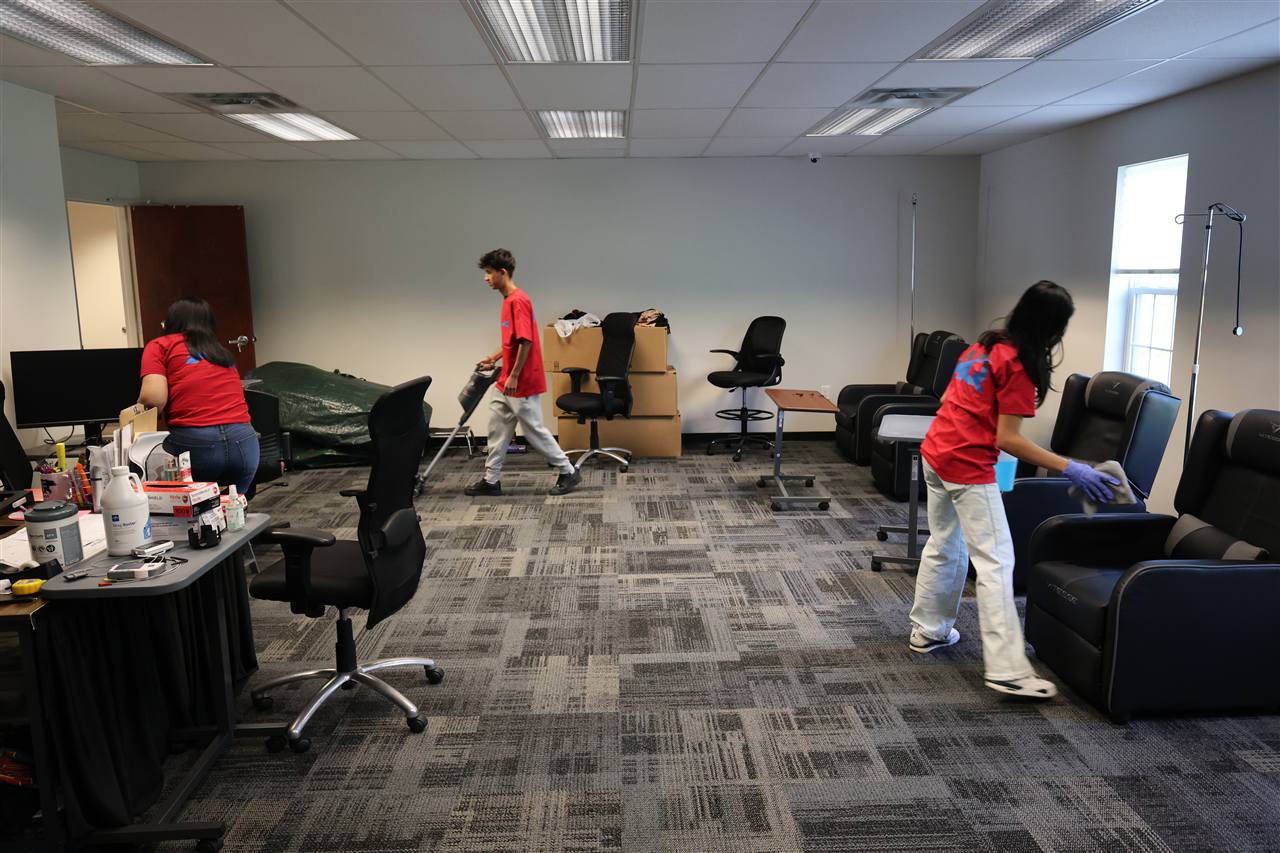 Commercial & Office Cleaning by AQS Services